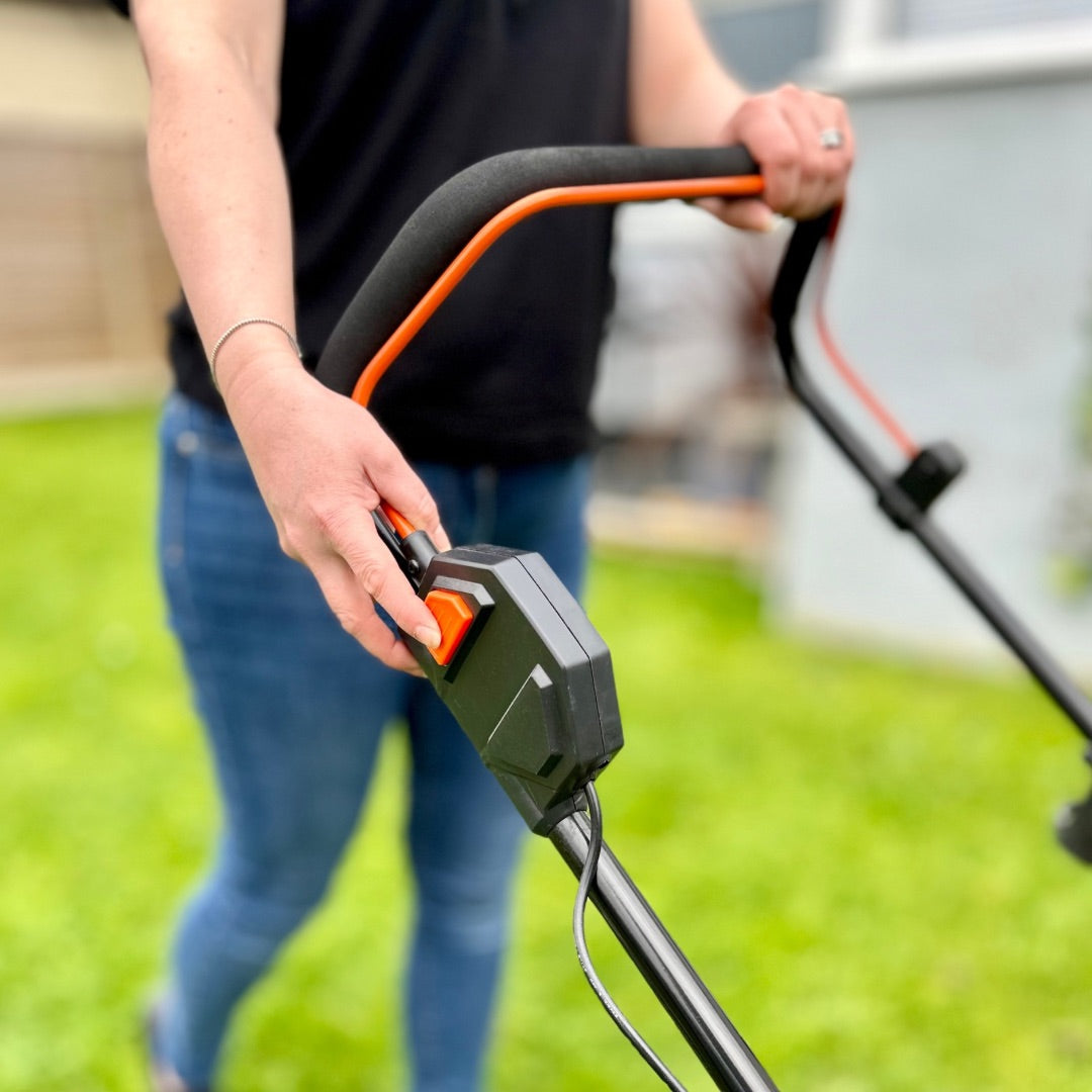 TriMower SMJ430 Lawnmower: 40v Cordless Mower - 4Ah 60minute - 43cm/17”